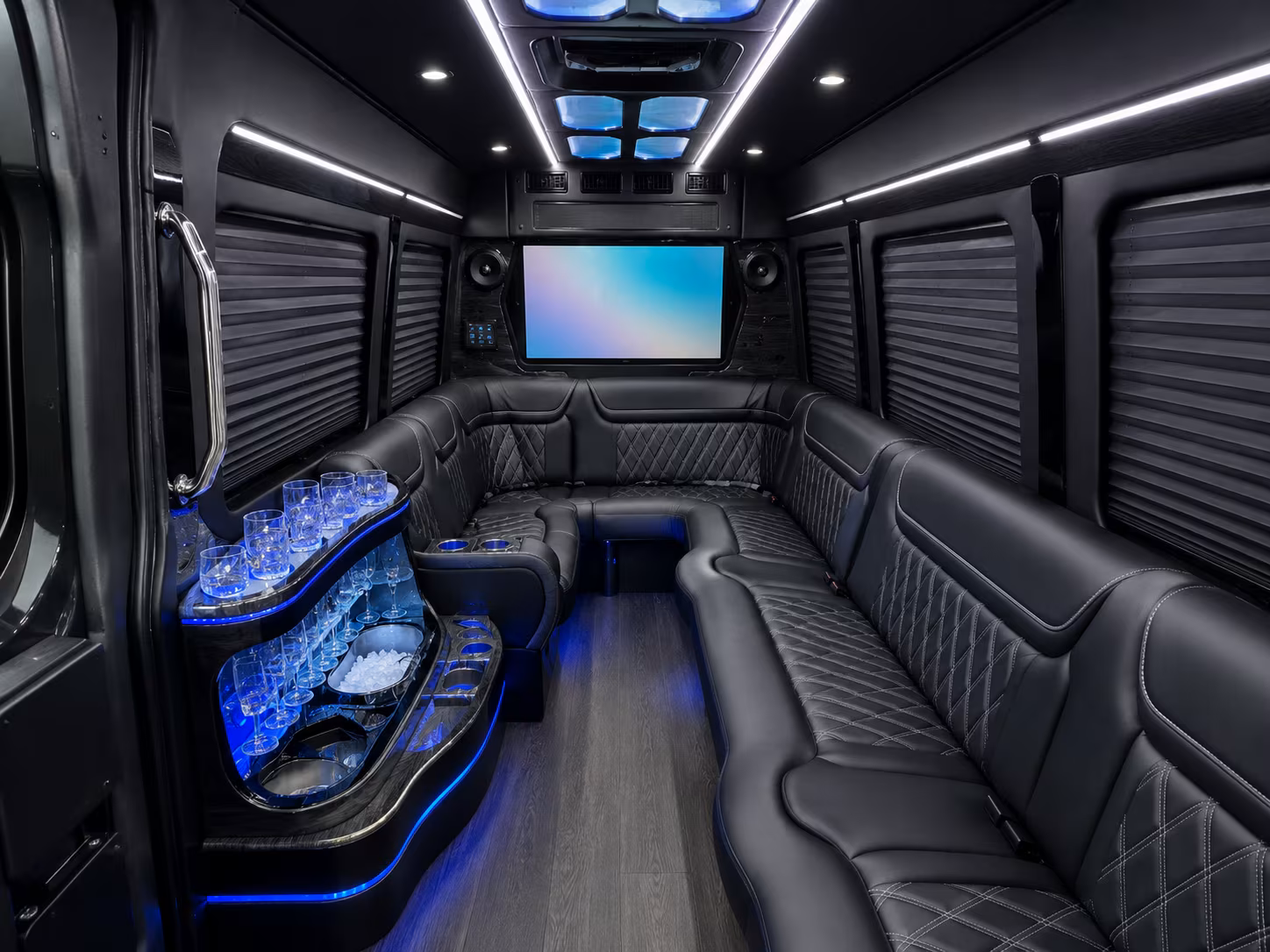 bus rentals for bands and performers traveling through stonecrest