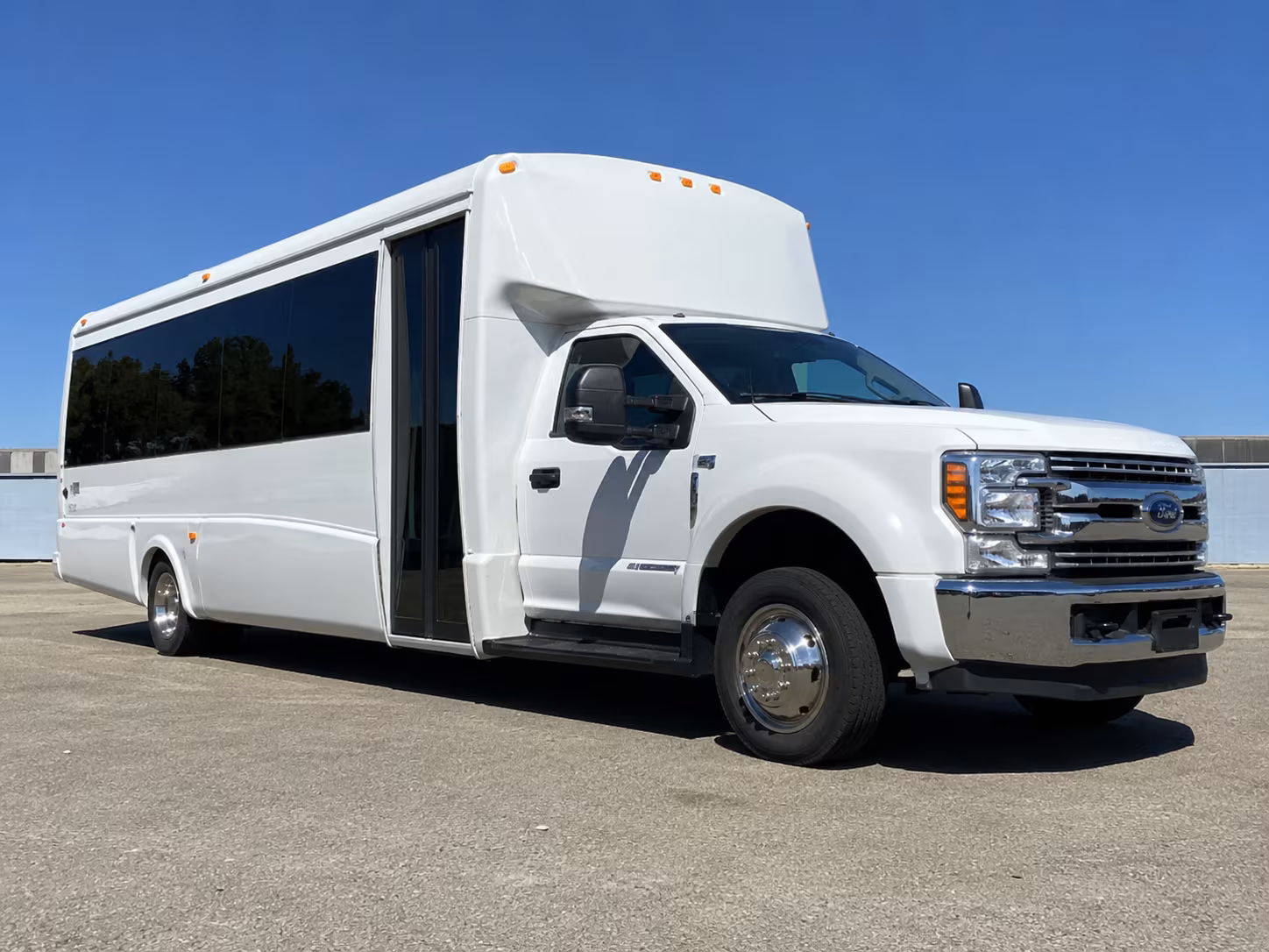 find the perfect transportation for your next prom 3