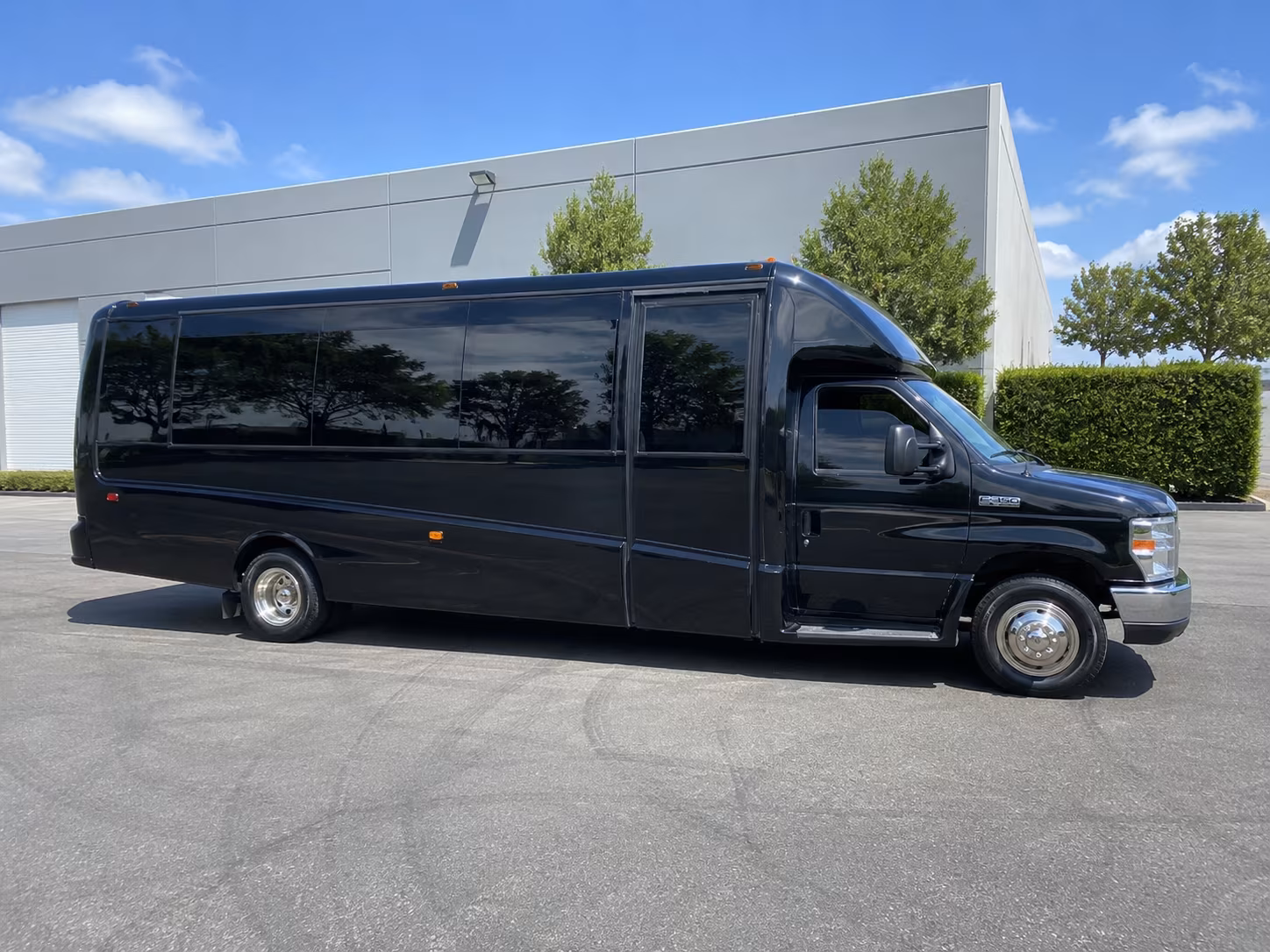 party bus rentals for stonecrest area proms at arabia mountain high school