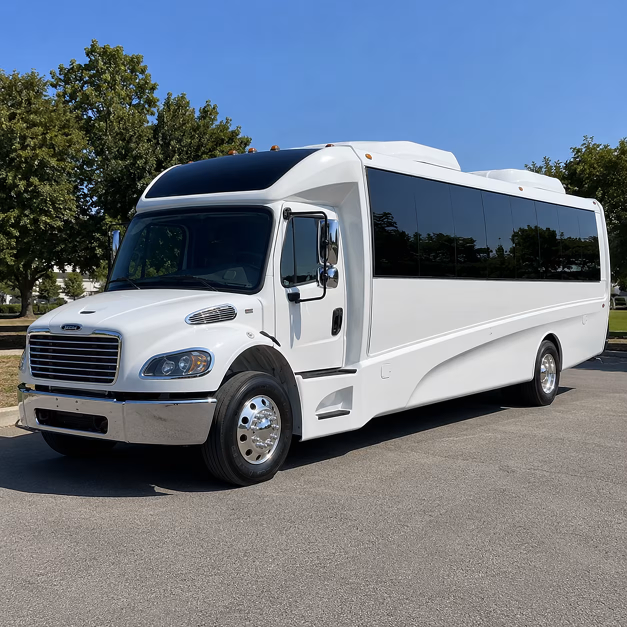 stonecrest 18 passenger minibus