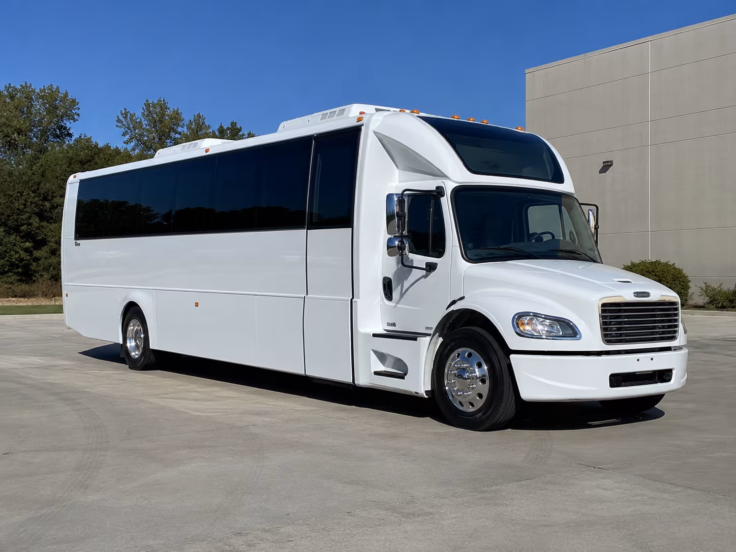 stonecrest 28 passenger party bus
