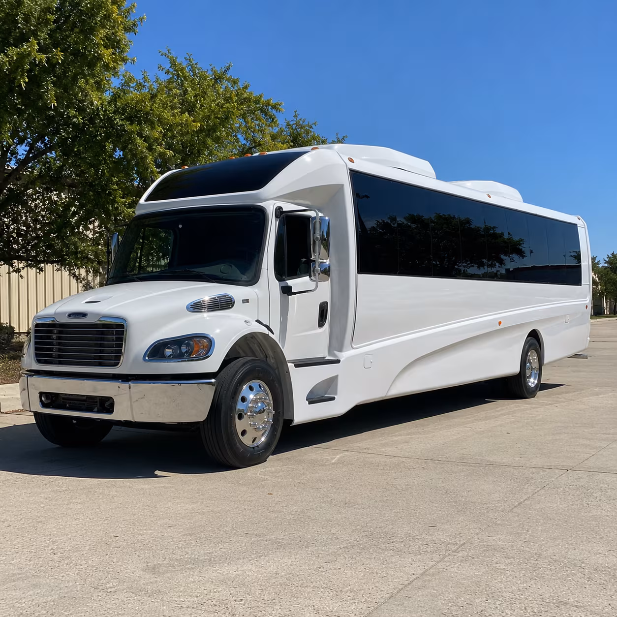 stonecrest 35 passenger minibus